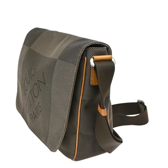 LOUIS VUITTON Petit Messager Shoulder Bag Damier Geant Leather KI M93617 32KB347 - Picture 2 of 16